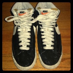 Nike Blazers Women's Size 7.5